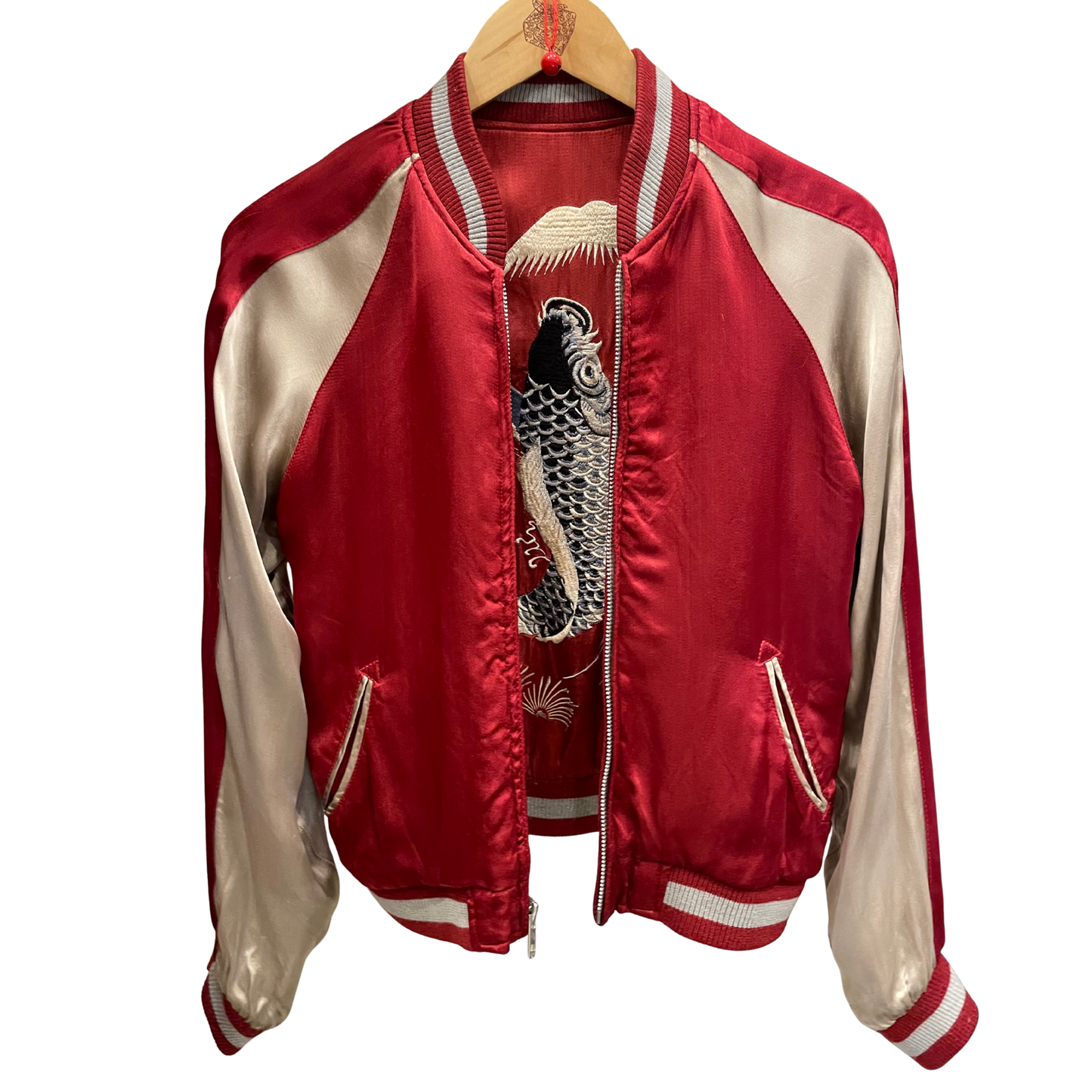 Vintage / Carpes remontant la cascade