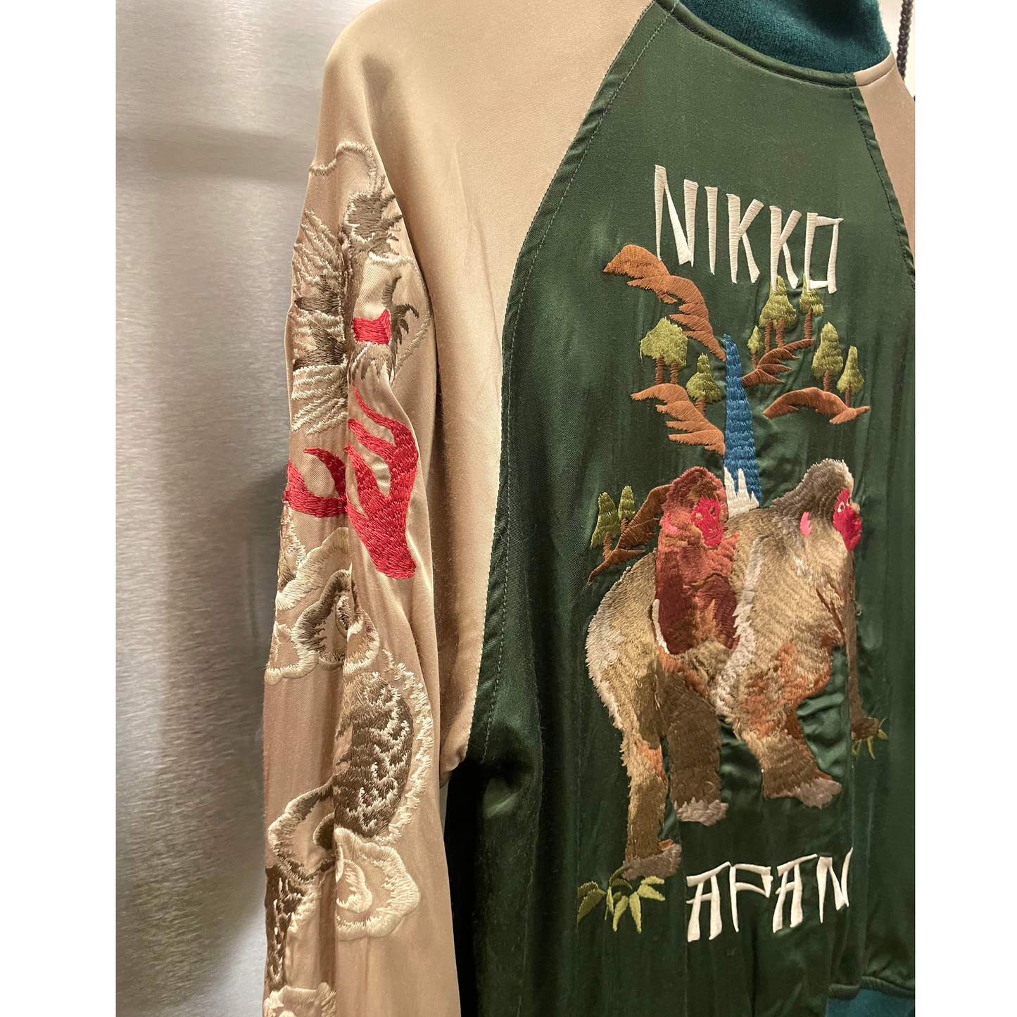 Vintage / Monkey in Nikko et Map Japan - dragon ascendant