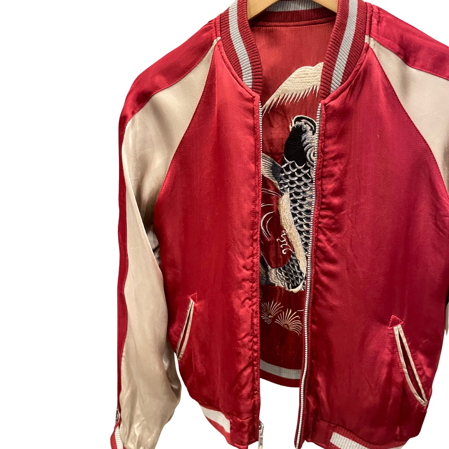 Vintage / Carpes remontant la cascade